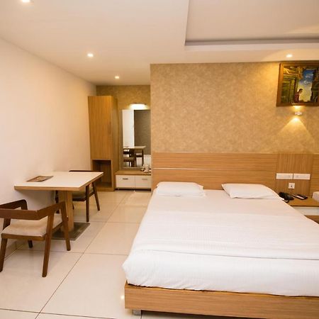 Hotel Kapilavasthu Palakkad Eksteriør bilde