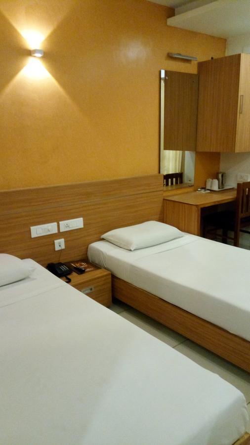 Hotel Kapilavasthu Palakkad Eksteriør bilde
